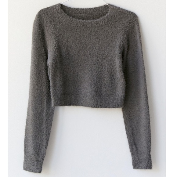 UO Soft Cropped Sweater - Picture 2 of 4